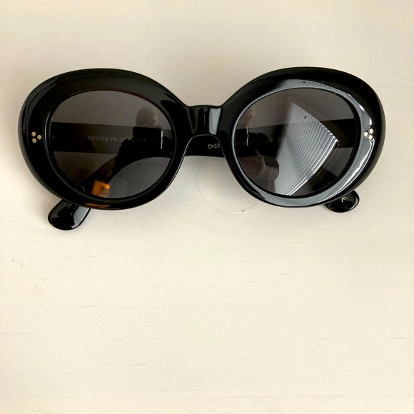 Oliver Peoples women’s sunglasses - Picture 1 of 5